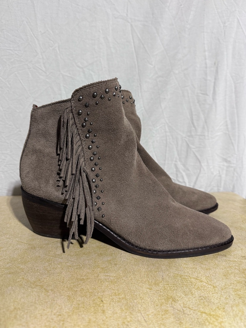 Lucky Brand suede bootie with fringe and studs Size 9